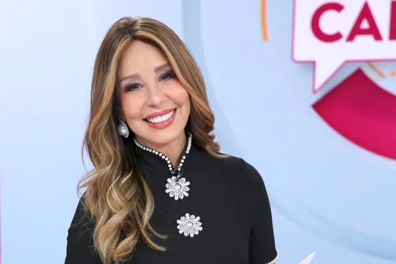 Myrka Dellanos: decir que cree le costó el trabajo