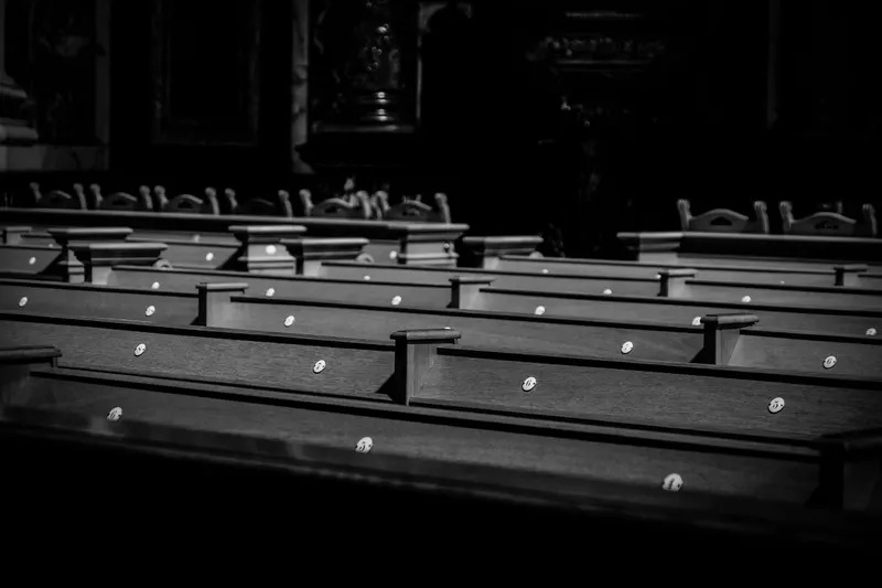 Ir a la iglesia no te asegura un buen matrimonio