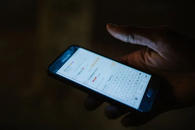 Un código de seis dígitos frena la estafa por WhatsApp