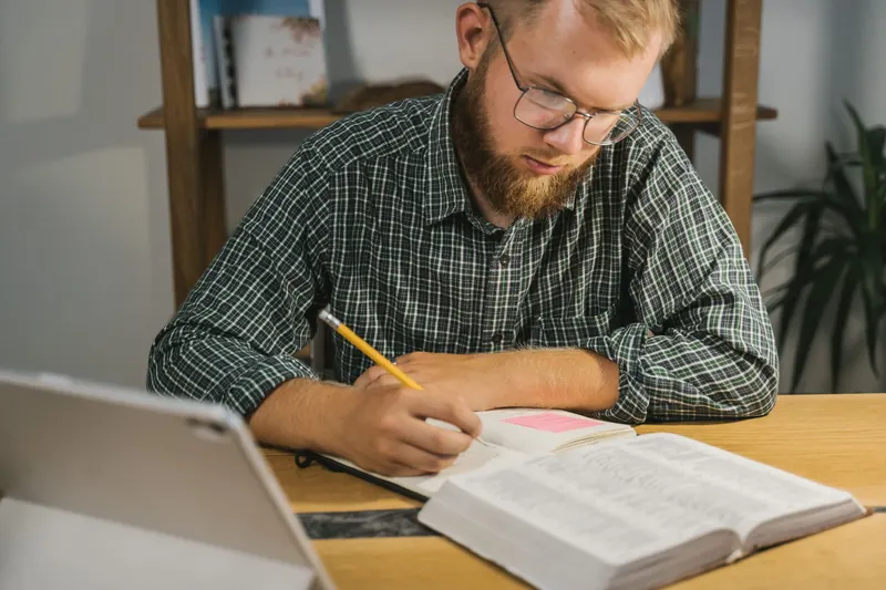 ¿Dejarlo todo por servir a Dios? Qué dice la Biblia