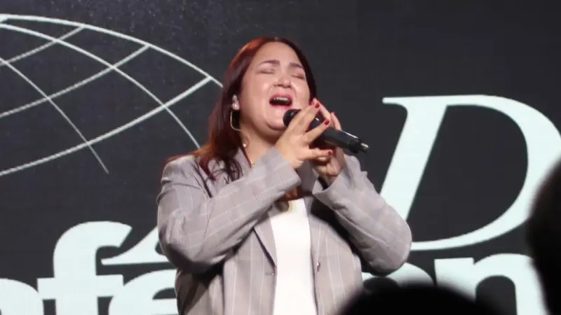 Sue Rodríguez Relaunches Christmas with Afrobeat