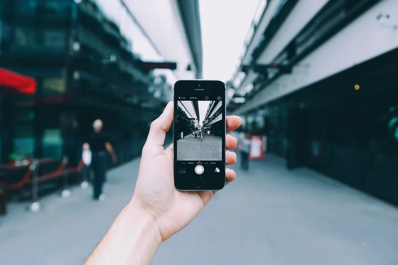 AI can now find your home from a photo