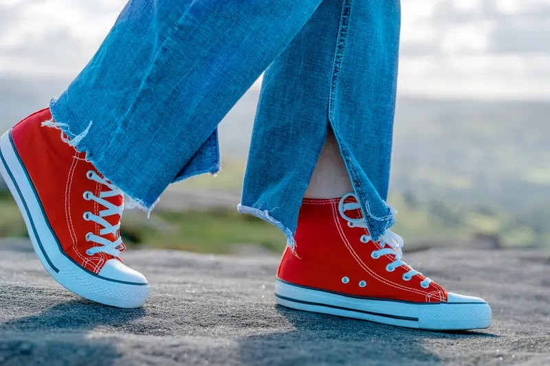 Daily walks and teen mood: what the study found