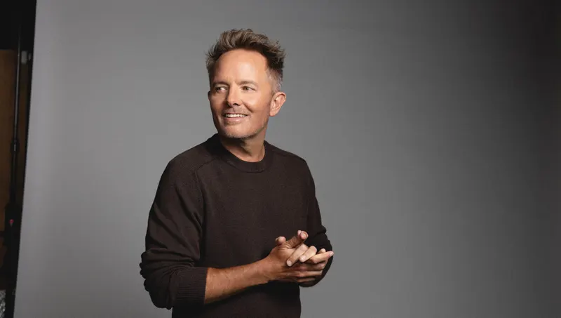 Chris Tomlin releases "It's Christmas Time Again"