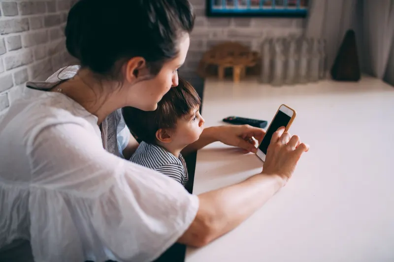 Giving Your Child a Phone: Deciding Without Guilt